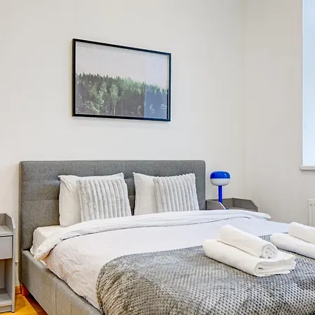 Modern In Location Lejlighed